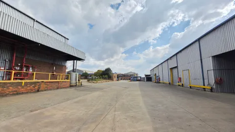 108 Kent Road, Anderbolt has a 17986m² Industrial Property Available For Sale and For Rent (2)